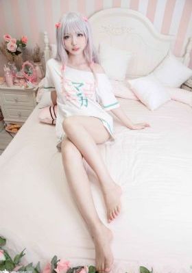 屈服在同学胯下的麻麻_高清免费观看韩国
