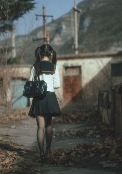 新农场主的三个女儿_1080免费在线观看