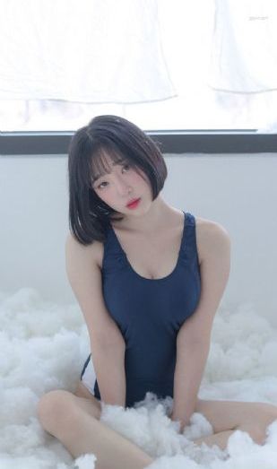 夹在乳沟摩擦小说_超清高清完整版